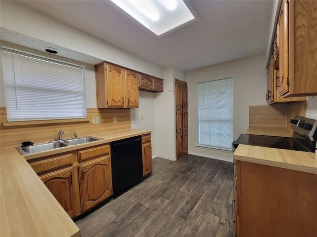 1640 Stroud Lane, Mesquite, TX 75150