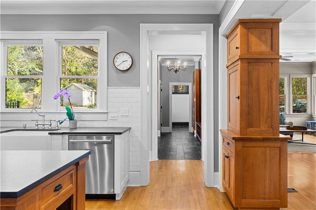 979 Springdale NE Road, Atlanta, GA 30306