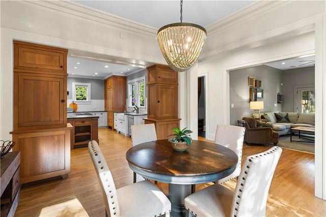 979 Springdale NE Road, Atlanta, GA 30306