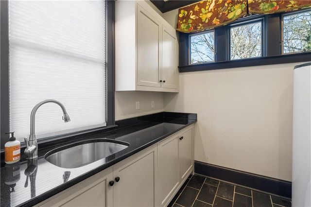 979 Springdale NE Road, Atlanta, GA 30306