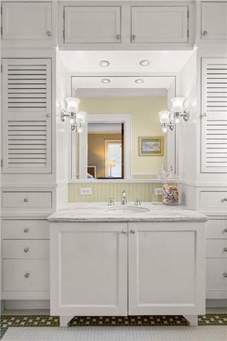 979 Springdale NE Road, Atlanta, GA 30306