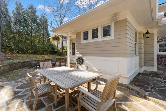 979 Springdale NE Road, Atlanta, GA 30306