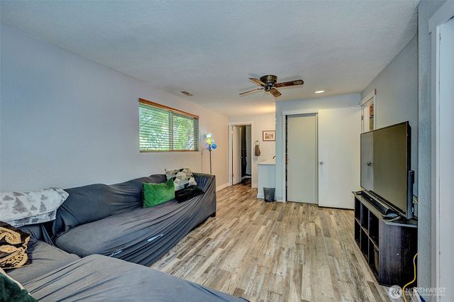 21220 Shell Valley Road, Edmonds, WA 98026
