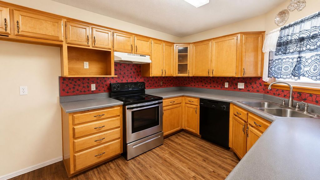 Image 5 of property listing at 8165 Hackberry Lane, San Angelo, TX 76901