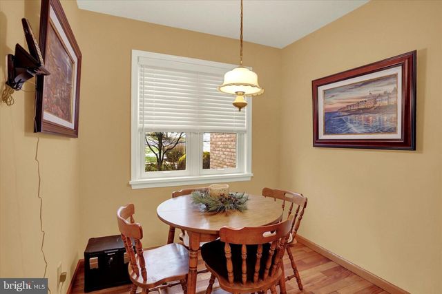 24 WOODLAND EST, Lebanon, PA 17042