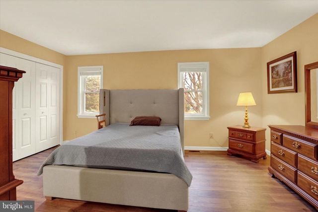 24 WOODLAND EST, Lebanon, PA 17042