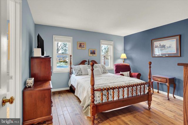 24 WOODLAND EST, Lebanon, PA 17042