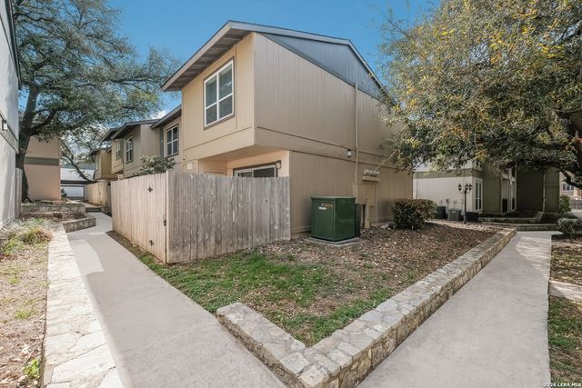 100 Lorenz Rd Apt 803, San Antonio, TX 78209