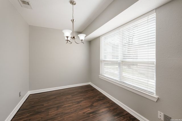 100 Lorenz Rd Apt 803, San Antonio, TX 78209