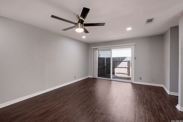 100 Lorenz Rd Apt 803, San Antonio, TX 78209