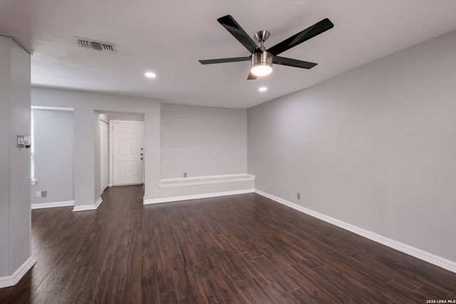 100 Lorenz Rd Apt 803, San Antonio, TX 78209