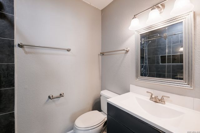 100 Lorenz Rd Apt 803, San Antonio, TX 78209