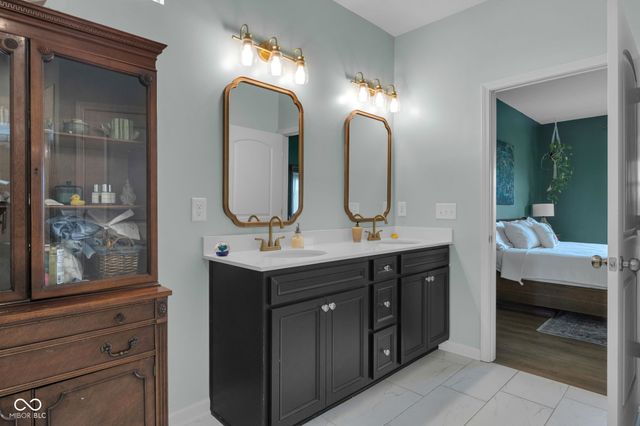 5888 Walkabout Way, Brownsburg, IN 46112