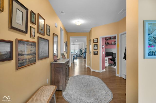 5888 Walkabout Way, Brownsburg, IN 46112