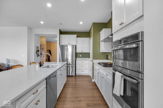 5888 Walkabout Way, Brownsburg, IN 46112