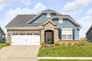 5888 Walkabout Way, Brownsburg, IN 46112