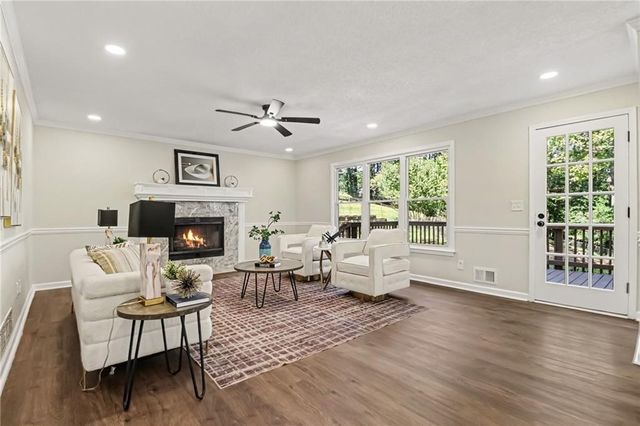 1419 Dunsford Circle, Suwanee, GA 30024