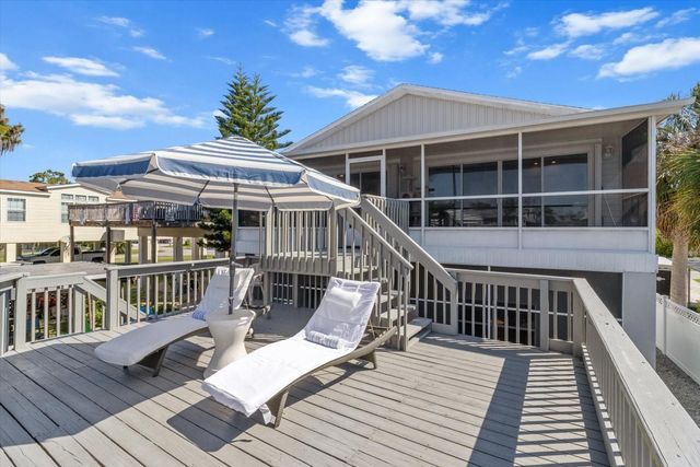 7305 TROPICAL DRIVE, Weeki Wachee, FL 34607