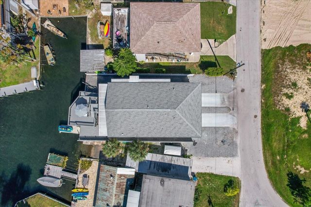 7305 TROPICAL DRIVE, Weeki Wachee, FL 34607