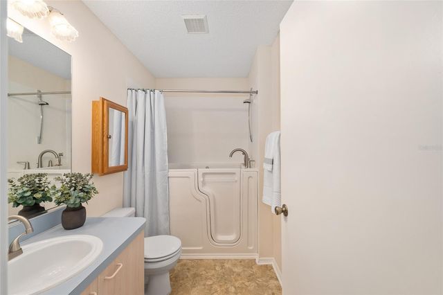 1717 MORENO PLACE, The Villages, FL 32159