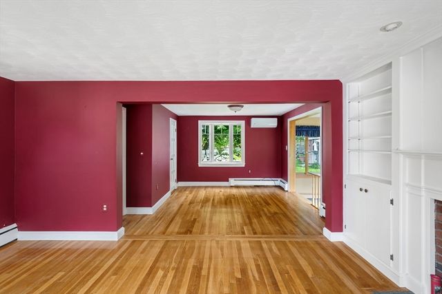 40 Bell Rd, Weymouth, MA 02188