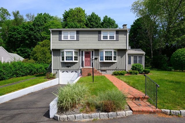 40 Bell Rd, Weymouth, MA 02188