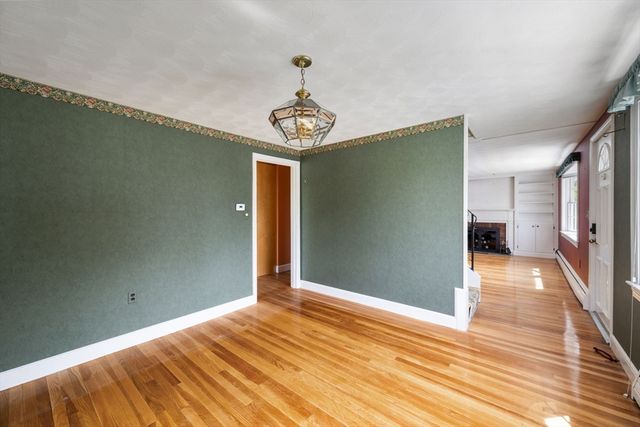 40 Bell Rd, Weymouth, MA 02188
