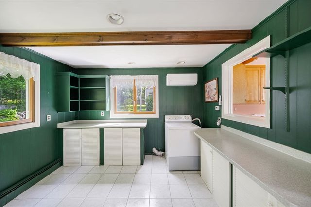 40 Bell Rd, Weymouth, MA 02188