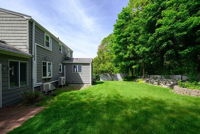 40 Bell Rd, Weymouth, MA 02188