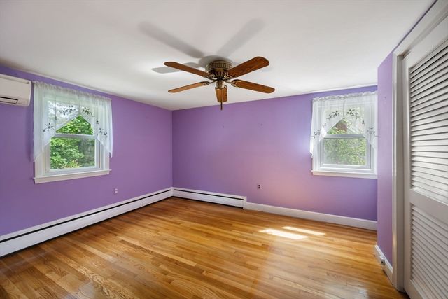 40 Bell Rd, Weymouth, MA 02188