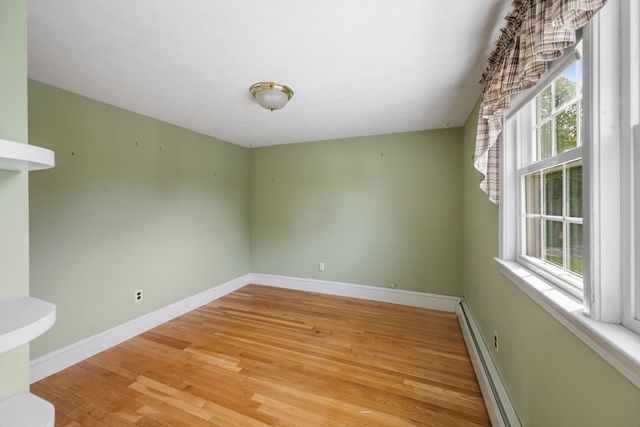 40 Bell Rd, Weymouth, MA 02188