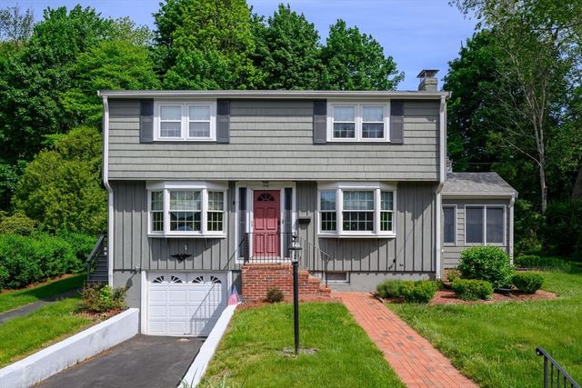 40 Bell Rd, Weymouth, MA 02188