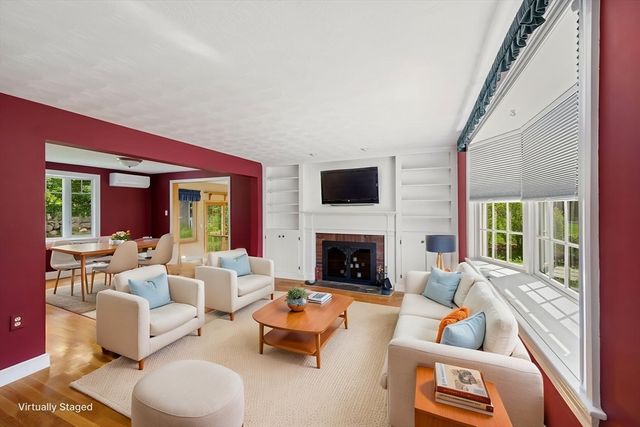 40 Bell Rd, Weymouth, MA 02188