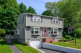 40 Bell Rd, Weymouth, MA 02188