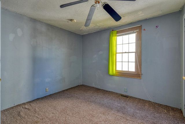 92 North St, Duncan, SC 29334