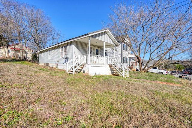 92 North St, Duncan, SC 29334