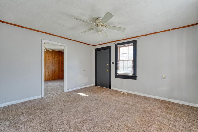 92 North St, Duncan, SC 29334