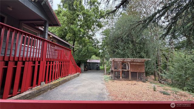 15122 S 42nd Ave, Tukwila, WA 98188