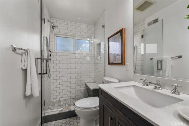 2835 Portola, Costa Mesa, CA 92626