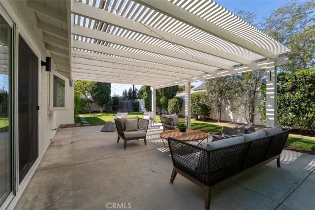 2835 Portola, Costa Mesa, CA 92626
