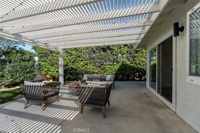 2835 Portola, Costa Mesa, CA 92626