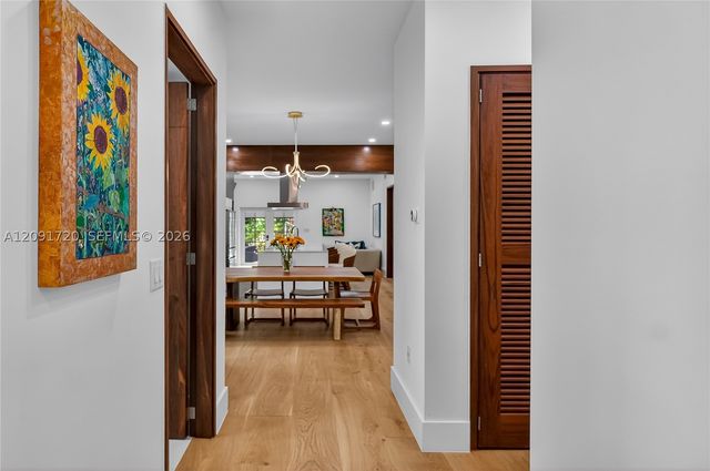 1109 Almeria Ave, Coral Gables, FL 33134