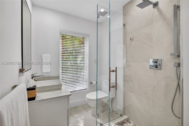 1109 Almeria Ave, Coral Gables, FL 33134