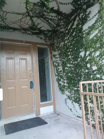 1227 Armadillo RD B, Austin, TX 78745