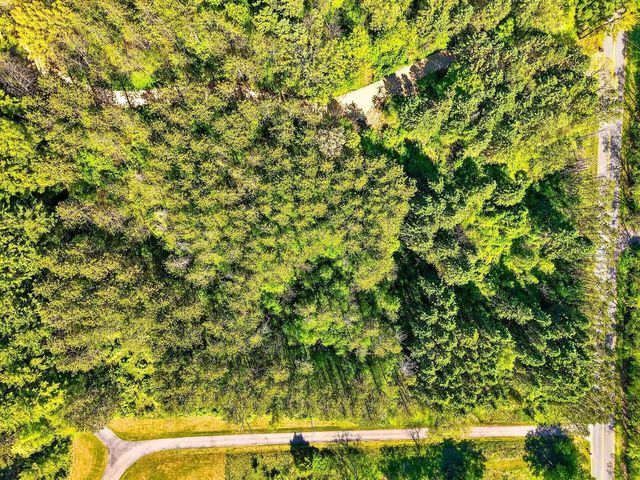 Unit 1 Sunset Drive Pines, Verona, WI 53593