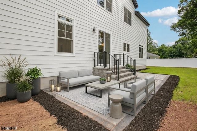 43 Crescent Dr, Morris Twp., NJ 07960