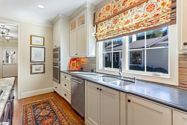 26 Buist Avenue, Greenville, SC 29609