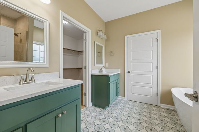 175 Cheney Ln, Lafayette, TN 37083