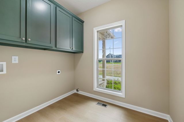 175 Cheney Ln, Lafayette, TN 37083
