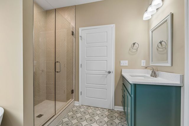 175 Cheney Ln, Lafayette, TN 37083